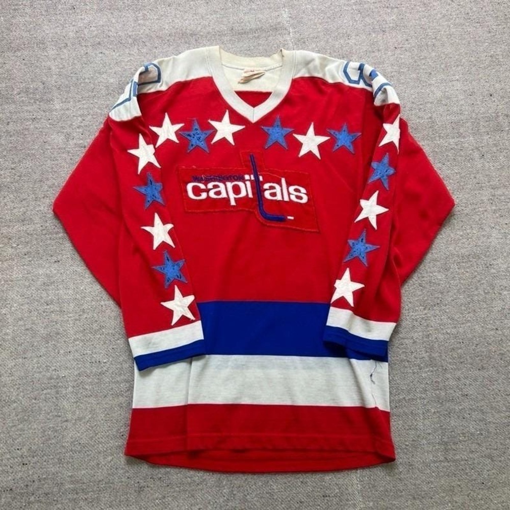 Vintage Washington Capitals Jersey Mens Small Red 1970s